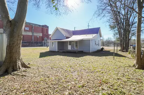 Exterior - 400 W H Street St, Erwin, NC 28339 photo 3 of 3