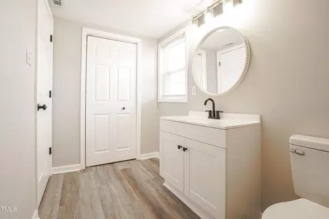 Bath - 400 W H Street St, Erwin, NC 28339 photo 4 of 4