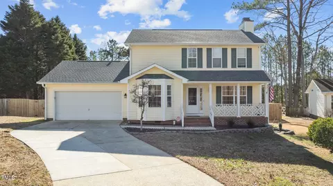 717 E Holding Ave, Wake Forest, NC 27587