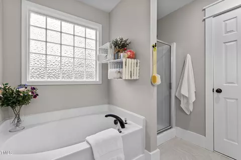 Bath - 489 Galaxy Dr, Garner, NC 27529 photo 4 of 4