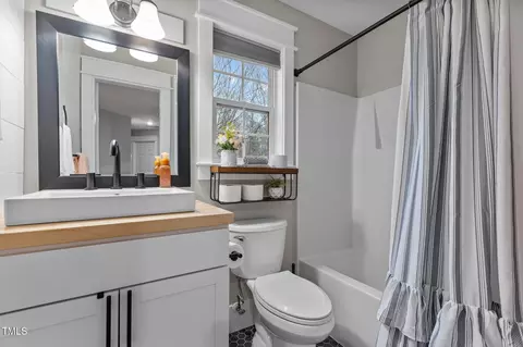 Bath - 489 Galaxy Dr, Garner, NC 27529 photo 2 of 4