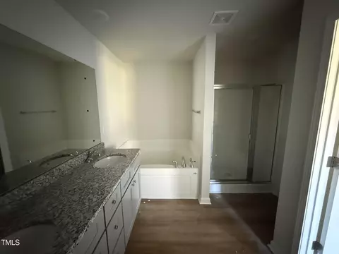 Bath - 186 Phil Jack Rd, Dunn, NC 28334 photo 1 of 3