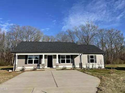 202 Pate Landing Dr, Selma, NC 27576