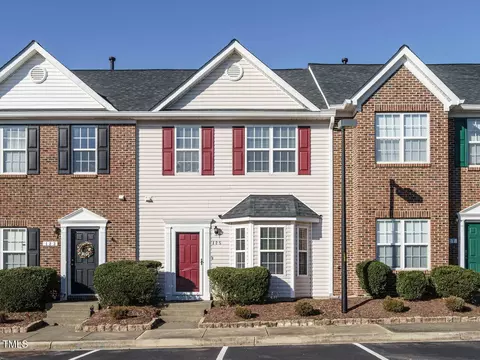 125 Watertree Ln, Apex, NC 27502