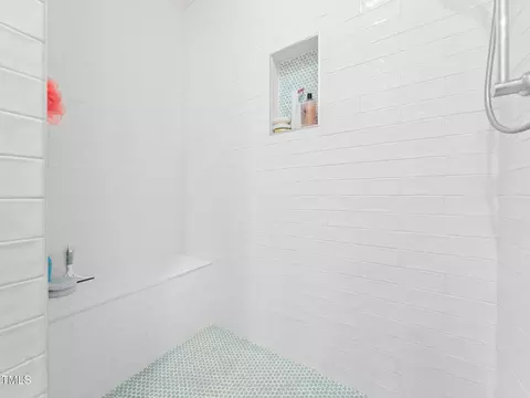 Bath - 1422 Milton Rd, Durham, NC 27712 photo 8 of 8