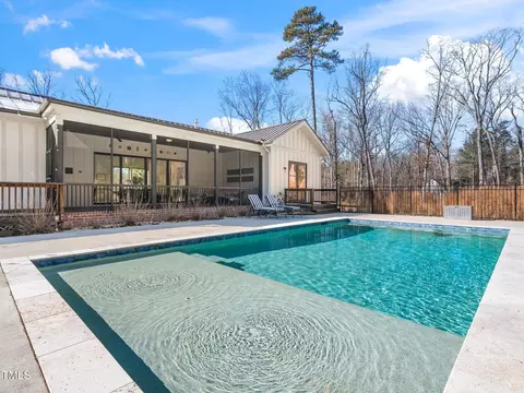 Exterior - 1422 Milton Rd, Durham, NC 27712 photo 8 of 12