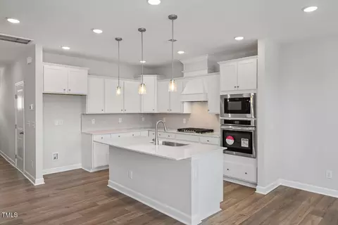 3854 Well Fleet Dr, Fuquay Varina, NC 27526
