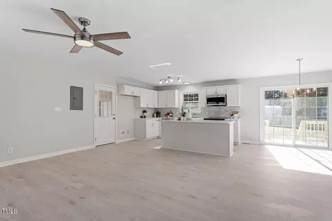 141 Eason Dr, Smithfield, NC 27577 photo 3