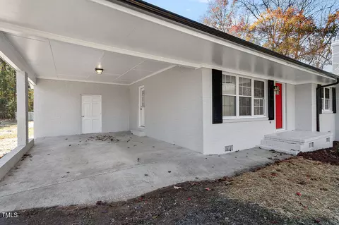 141 Eason Dr, Smithfield, NC 27577 photo 2