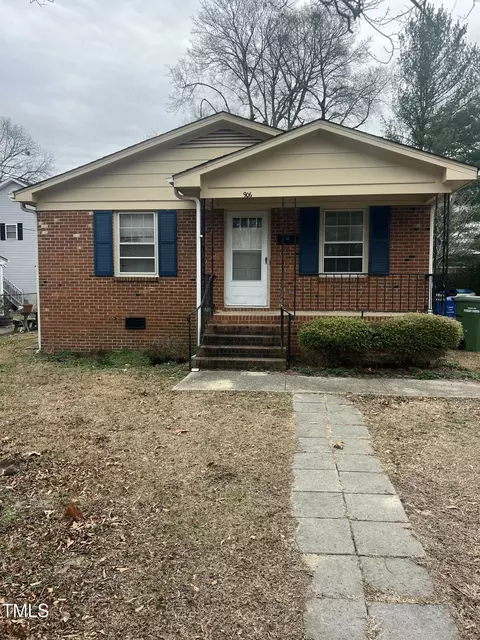 906 Ransdell Rd, Fuquay Varina, NC 27526