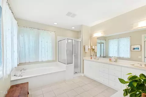 Bath - 292 Stoneview, Pittsboro, NC 27312 photo 2 of 7
