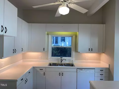 446 Crossvine Close, Pittsboro, NC 27312 photo 8
