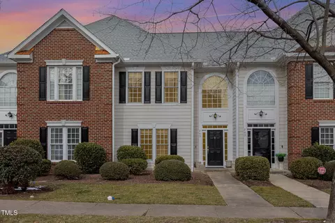203 Anniston Ct, Cary, NC 27519