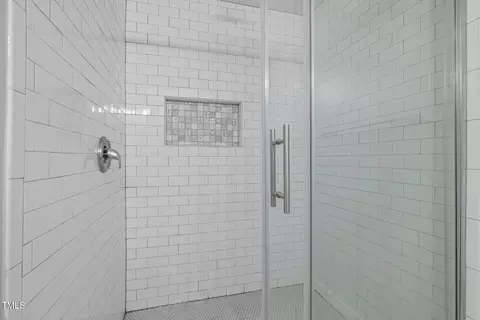 Bath - 107 Bond St, Durham, NC 27707 photo 4 of 4