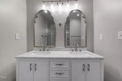 Bath - 107 Bond St, Durham, NC 27707 photo 1 of 4
