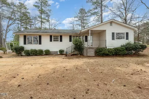 241 S Plank Rd, Sanford, NC 27330