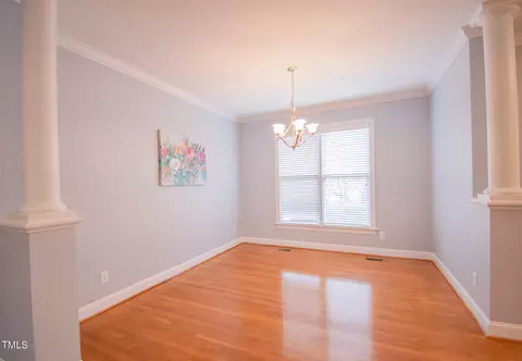 8607 Eagle View Dr, Durham, NC 27713 photo 2