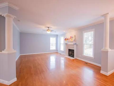 8607 Eagle View Dr, Durham, NC 27713 photo 3