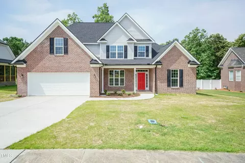 748 Rivers Edge Pkwy, Roanoke Rapids, NC 27870