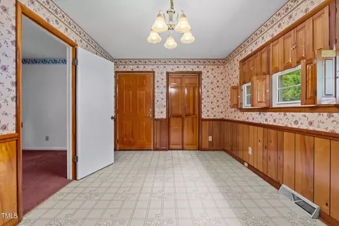 Dining - 135 Rainbow Dr, Dunn, NC 28334 photo 2 of 2
