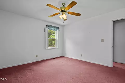 Bedroom - 135 Rainbow Dr, Dunn, NC 28334 photo 5 of 9
