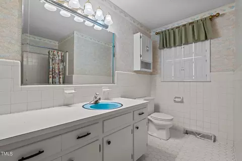 Bath - 135 Rainbow Dr, Dunn, NC 28334 photo 2 of 2