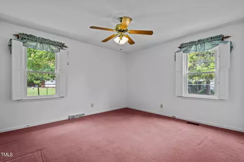Bedroom - 135 Rainbow Dr, Dunn, NC 28334 photo 4 of 9