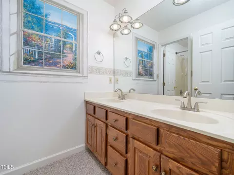 Bath - 3204 Greenville Loop Rd, Wake Forest, NC 27587 photo 2 of 3