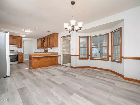 Dining - 3204 Greenville Loop Rd, Wake Forest, NC 27587 photo 1 of 1