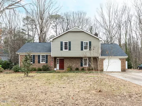 6609 Mountain Brook Ln, Raleigh, NC 27615