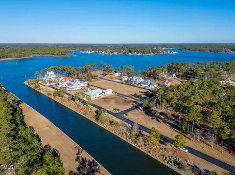 776 E Harborside Dr, Oriental, NC 28571