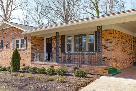 Exterior - 900 Ricon Pl, Durham, NC 27703 photo 1 of 6