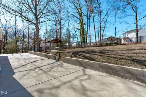 Exterior - 900 Ricon Pl, Durham, NC 27703 photo 4 of 6