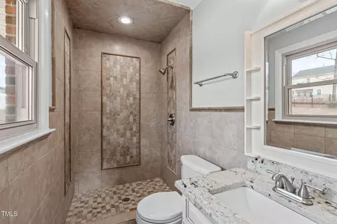 Bath - 900 Ricon Pl, Durham, NC 27703 photo 1 of 2