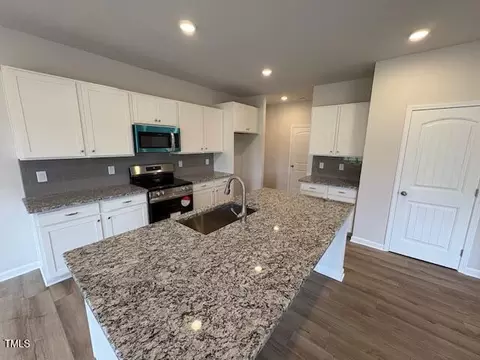 Kitchen - 106 E Victory View Ter, Smithfield, NC 27577 photo 3 of 5