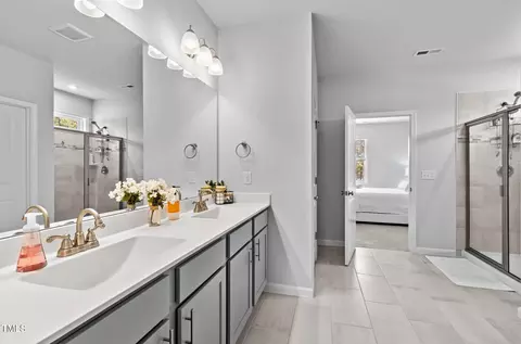 Bath - 8608 Deep Elm Dr, Wake Forest, NC 27587 photo 3 of 4