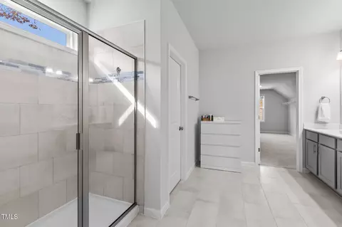 Bath - 8608 Deep Elm Dr, Wake Forest, NC 27587 photo 2 of 4