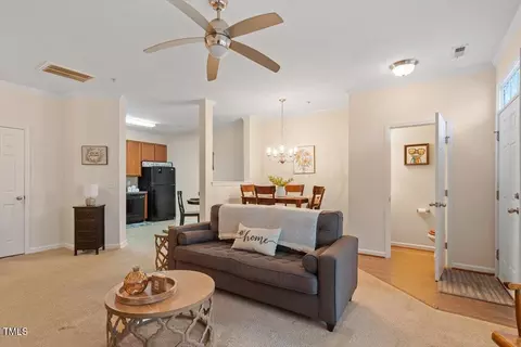 11700 Coppergate Dr #102, Raleigh, NC 27614