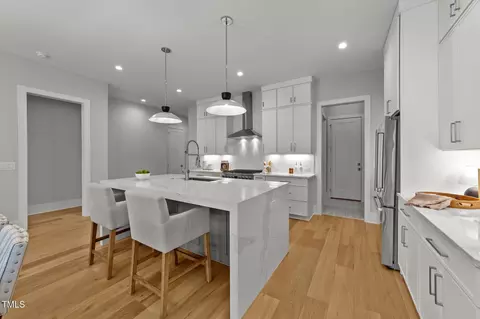 809 Tower St, Raleigh, NC 27607 photo 2