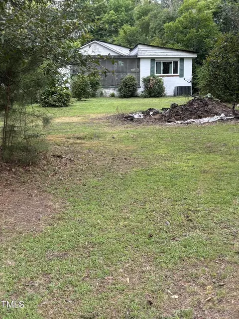 652 Old Sanford Rd, Moncure, NC 27559
