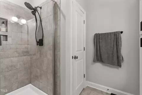 Bath - 1014 Falling Rock Pl, Durham, NC 27703 photo 3 of 4