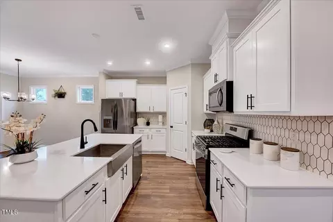 Kitchen - 186 Madden Rose Loop, Garner, NC 27529 photo 2 of 3