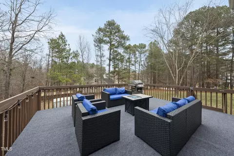 Exterior - 5 Bonham Ct, Durham, NC 27703 photo 5 of 6