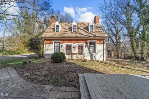 93 Broad St, Milton, NC 27305 photo 4