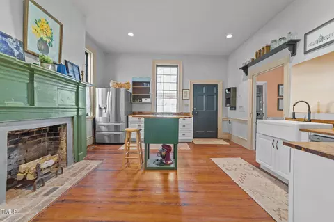 93 Broad St, Milton, NC 27305 photo 12