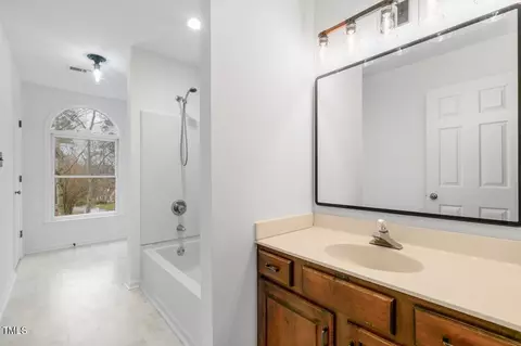 Bath - 112 Ridgepath Way, Cary, NC 27511 photo 3 of 3