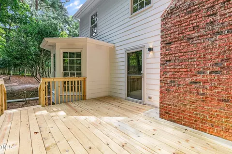 Exterior - 112 Ridgepath Way, Cary, NC 27511 photo 3 of 6