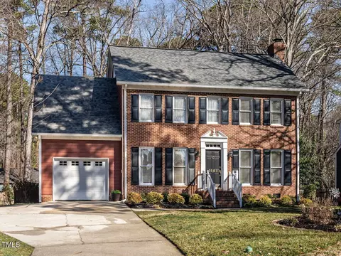 1000 Eastham Dr, Apex, NC 27502