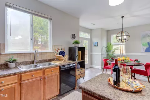610 Chalcedony Ct, Durham, NC 27703 photo 17