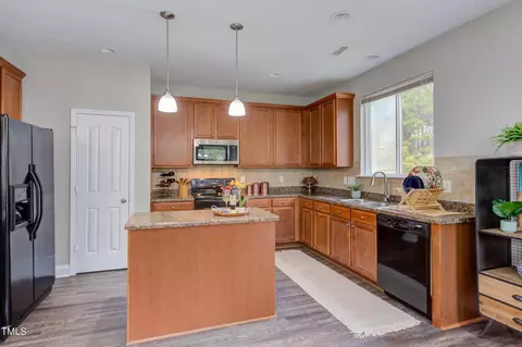 610 Chalcedony Ct, Durham, NC 27703 photo 13